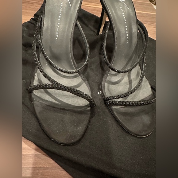Giuseppe Zanotti Heels - Picture 3 of 8